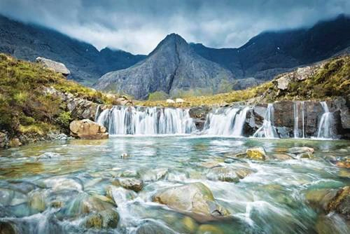 Isle of Skye huyền ảo trong sương mù Isle of Skye huyền ảo trong sương mù