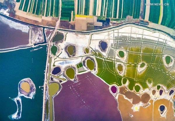 Hãy mang theo drone để có những bức ảnh từ trên cao ưng ý nhất. Hãy mang theo drone để có những bức ảnh từ trên cao ưng ý nhất.