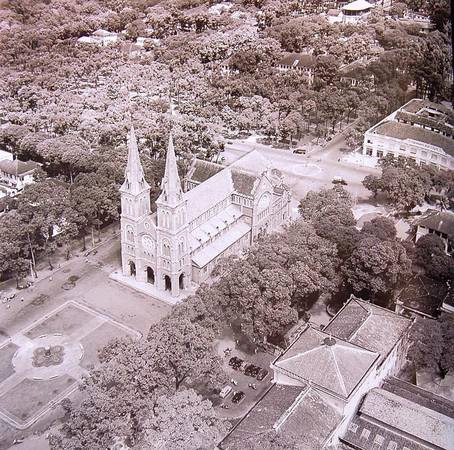 Nhà thờ Đức Bà năm 1955