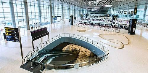 Khu vực hàng miễn thuế tại nhà ga T4. Ảnh:Travel Daily News Asia.