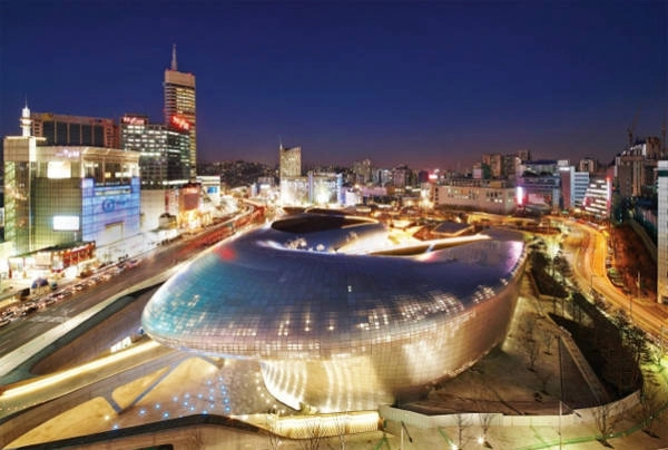 Trung tâm mua sắm Dongdaemun Design Plaza