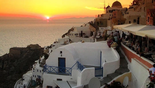 Hòn đảo bước ra từ thần thoại -  Santorini  2 - Cùng iVIVU.com