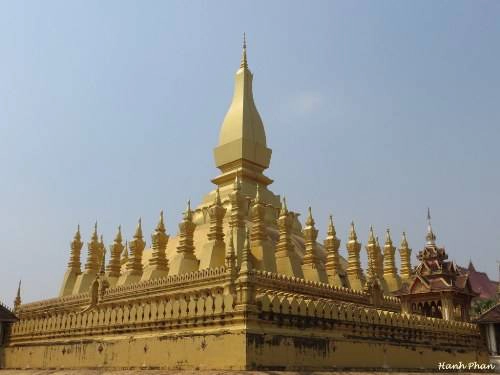 Tháp Pha That Luang. Vientiane-ivivu-2