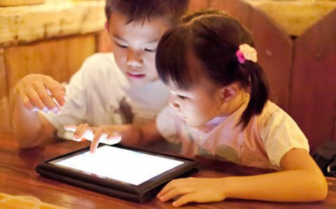 Sử dụng thiết bị điện tử quá nhiều