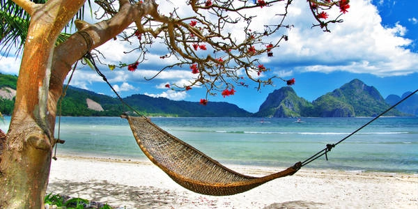 Khung cảnh bình yên đầy thơ mộng ở Palawan. Ảnh: Hotelstravelbeachresort.com Khung cảnh bình yên đầy thơ mộng ở Palawan. Ảnh: Hotelstravelbeachresort.com
