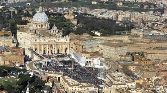 Có thể xây được 4 quảng trường St. Peter ở Vatican 