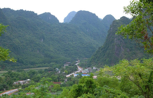 tet-nay-tham-7-thung-lung-dep-nhu-tranh-o-viet-nam-ivivu-7