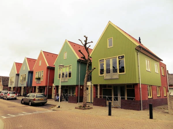 Nhà cửa đặc trưng ở Den Burg - Ảnh: voyageplus.fr Nhà cửa đặc trưng ở Den Burg - Ảnh: voyageplus.fr
