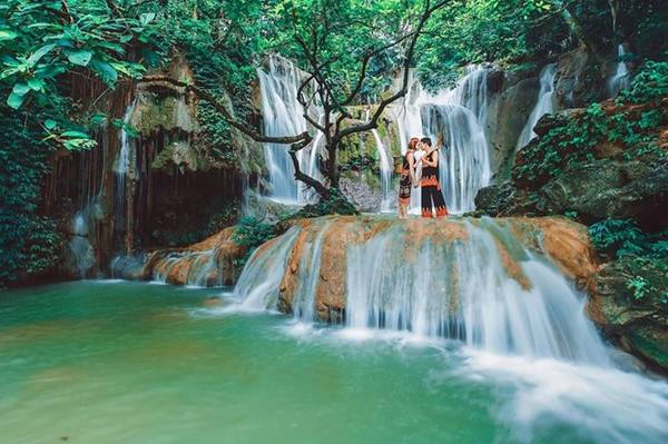 Cách xa thành phố, khung cảnh như một bức tranh sơn thủy hữu tình của thiên nhiên ban tặng cho con người.