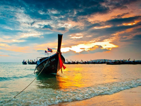 Bãi biển Ao Nang, Krabi