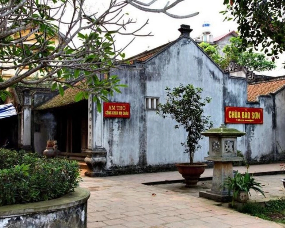 Am Bà Chúa là nơi thờ phụng nàng công chúa Mỵ Châu