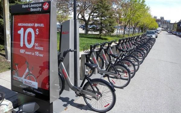 Thành phố Montreal của Pháp có 350 km đường dành cho xe đạp. Ở đây cũng có hệ thống đi xe đạp chung có tên ‘Bixi Montreal’.