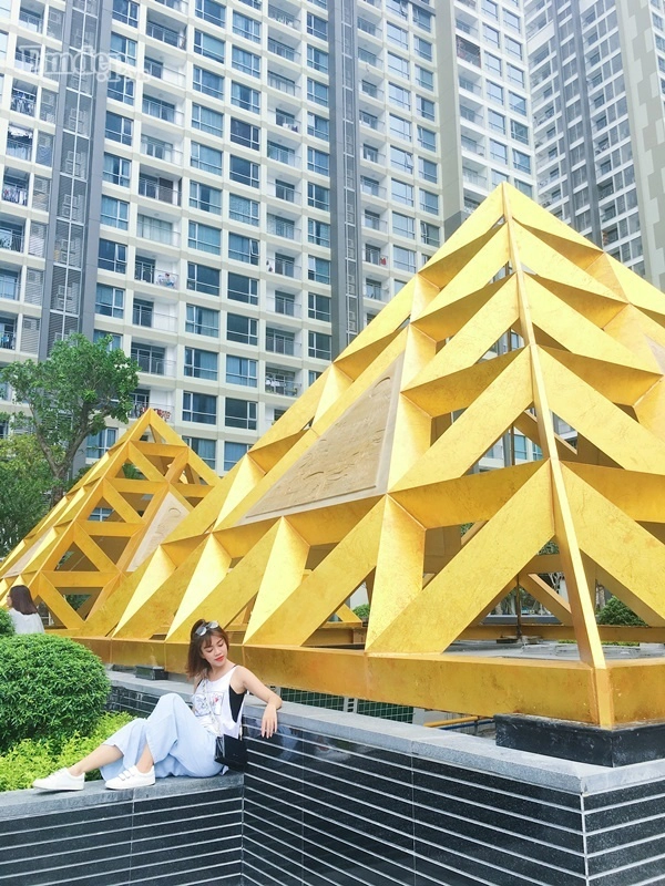 theo-chan-co-gai-tre-kham-pha-tron-ven-landmark-81-toa-nha-cao-nhat-viet-nam-va-dong-nam-a-ivivu-14
