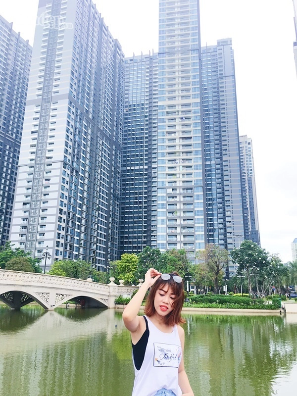 theo-chan-co-gai-tre-kham-pha-tron-ven-landmark-81-toa-nha-cao-nhat-viet-nam-va-dong-nam-a-ivivu-2