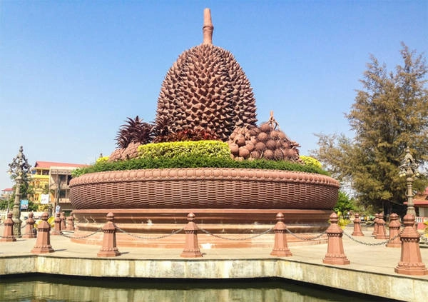 thi-tran-kampot-yen-binh-o-campuchia-ivivu-5