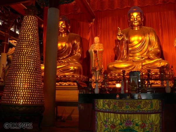Bạn có thể thăm Thiếu Lâm Tự vào bất cứ mùa nào trong năm, bởi mỗi mùa một vẻ khác nhau. Tuy nhiên, nếu muốn vãn cảnh chùa trong không gian thanh tịnh nhất, du khách không quá đông, bạn nên tới đây vào khoảng thời gian từ tháng 3 đến đầu tháng 4, tháng 6, đầu tháng 9. Ảnh: cyr1dian.deviantart. Bạn có thể thăm Thiếu Lâm Tự vào bất cứ mùa nào trong năm, bởi mỗi mùa một vẻ khác nhau. Tuy nhiên, nếu muốn vãn cảnh chùa trong không gian thanh tịnh nhất, du khách không quá đông, bạn nên tới đây vào khoảng thời gian từ tháng 3 đến đầu tháng 4, tháng 6, đầu tháng 9. Ảnh: cyr1dian.deviantart.