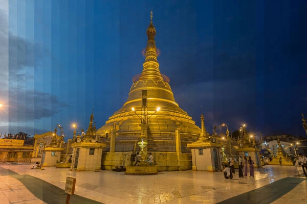 Chùa vàng Sula, Myanmar. Chùa vàng Sula, Myanmar.