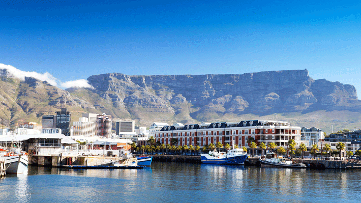 Table Mountain View Từ Cảng Victor & Alfred Waterfront