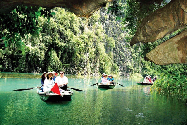 thung-nham-thang-canh-yen-o-ninh-binh-ivivu-1