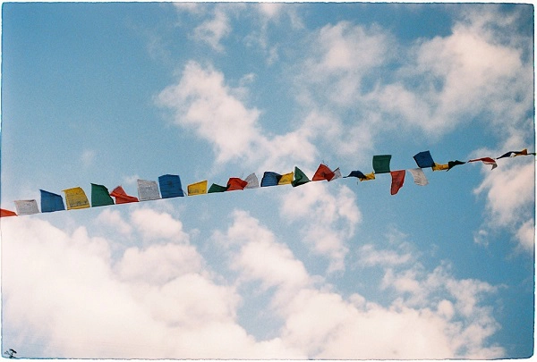 thuoc-phim-tuyet-dep-ve-bhutan-qua-ong-kinh-cua-thay-giao-viet-ivivu-14