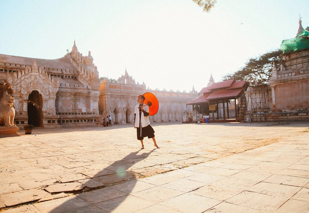 tieng-vo-ngua-len-loi-giua-nhung-khu-den-o-myanmar-ivivu-14