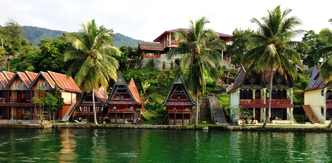 Toba-Ho-nui-lua-lon-nhat-the-gioi-ivivu-2