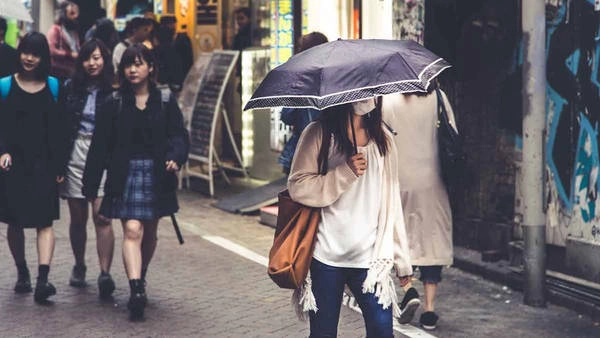 Dự án "Photo My Tokyo" cố gắng bắt lại khía cạnh chân thực nhất của Tokyo, thay vì những bức ảnh truyền thống chụp du khách đang tạo dáng trước các địa danh nổi tiếng. Figueras hy vọng mang đến cho du khách một lát cắt nhỏ về cuộc sống tuyệt diệu hàng ngày mà họ trải nghiệm trong chuyến đi.