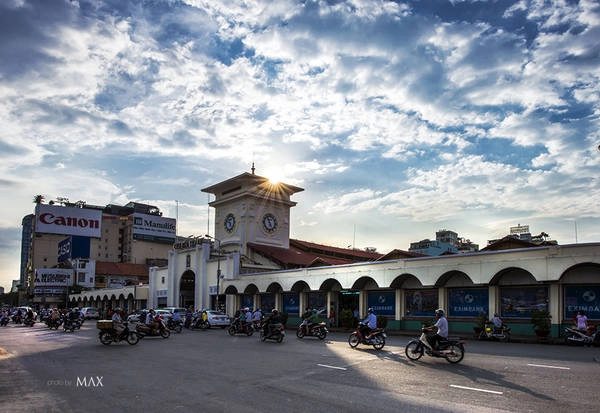 Chợ Bến Thành.