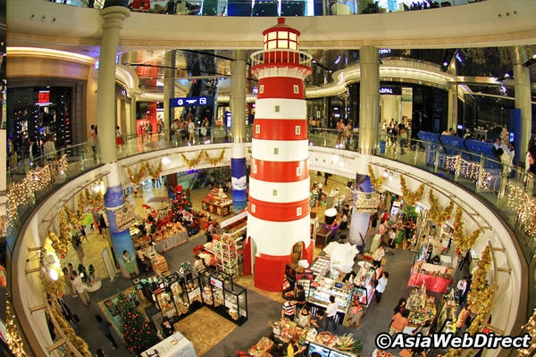 Terminal 21 mang đến cho du khách không gian cá tính được bài trí như những thành phố nổi tiếng trên thế giới. 