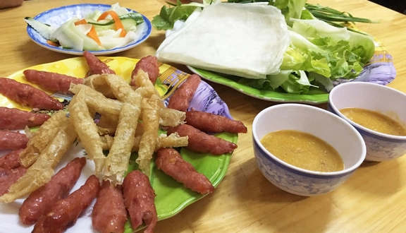 Nem Nướng Bà Hùng - Phan Đình Phùng, Đà Lạt. Ảnh: foody.