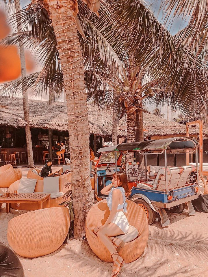 Chameleon-Beach-Bar-ivivu-3