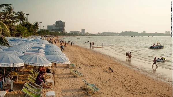 19. Pattaya, Thái Lan – Thành phố biển Pattaya vẫn giữ ổn định ở vị trí thứ 19 trên bảng xếp hạng này với khoảng 6,43 triệu lượt du khách.