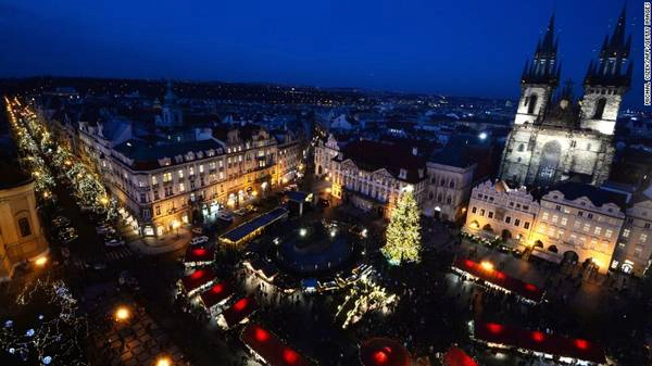21. Prague, Cộng hòa Séc - Là thủ đô và thành phố lớn nhất Cộng hòa Séc, Prague thu hút khoảng 6,35 triệu lượt du khách quốc tế.