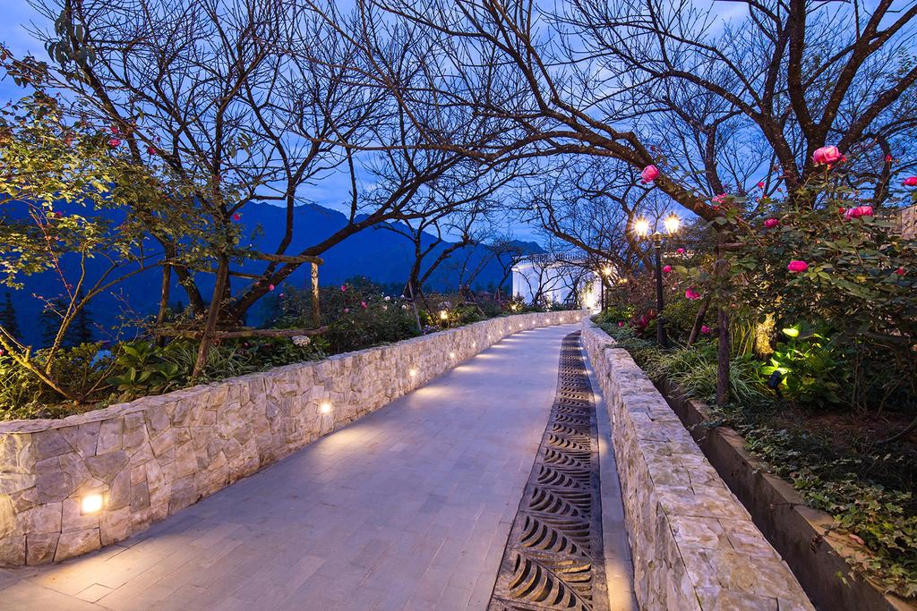 silk-path-grand-resort-ivivu-3