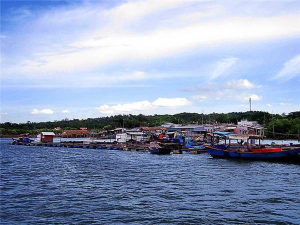 Sau những ngày làm việc và học tập căng thẳng, nếu bạn muốn tìm một địa điểm nghỉ ngơi không quá đông đúc nhưng khác lạ thì đây là một địa điểm lí tưởng dành cho bạn. Ảnh: ST Sau những ngày làm việc và học tập căng thẳng, nếu bạn muốn tìm một địa điểm nghỉ ngơi không quá đông đúc nhưng khác lạ thì đây là một địa điểm lí tưởng dành cho bạn. Ảnh: ST