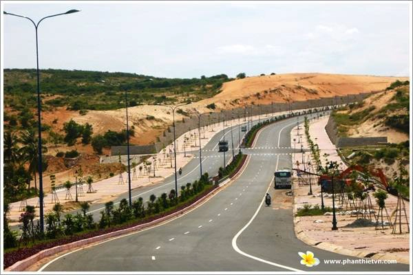Đường Võ Nguyên Giáp. Ảnh: phanthietvn Đường Võ Nguyên Giáp. Ảnh: phanthietvn