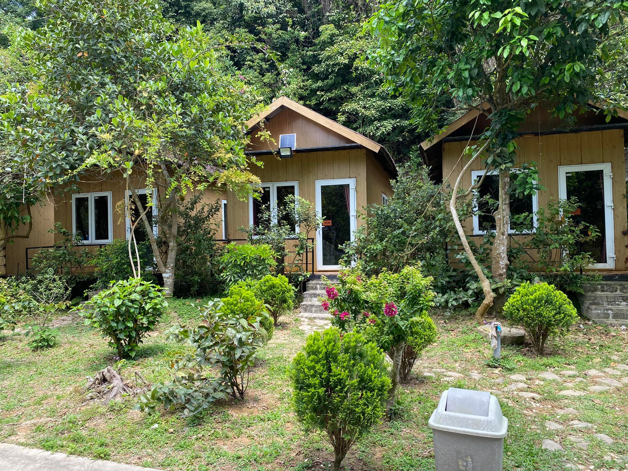 Thủy-Hoàng – Homestay-Container-phòng-nghỉ-Cô-Tô-ivivu-6