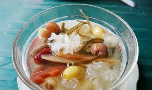 Những chén chè ma ở đây đều được nấu theo kiểu của người Hoa, vừa ngon vừa tốt cho cơ thể. Ảnh: diadiemanuong Những chén chè ma ở đây đều được nấu theo kiểu của người Hoa, vừa ngon vừa tốt cho cơ thể. Ảnh: diadiemanuong