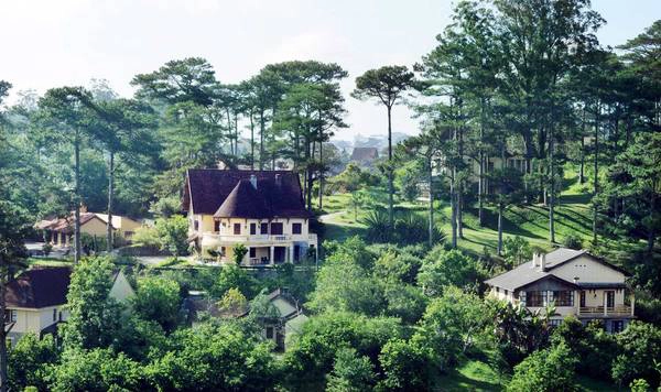 du-lich-da-lat-nho-ghe-5-resort-dep-co-kinh-nhu-lac-giua-troi-au-nay-nhe-ivivu-1