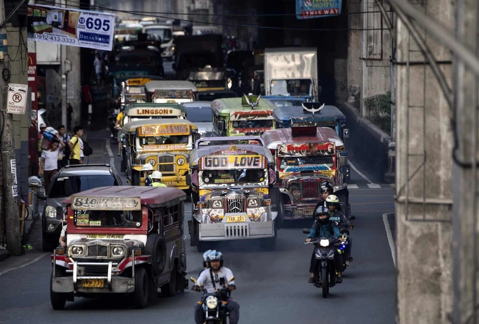 Xe Jeepney - phương tiện công cộng phổ biến ở Philippines. Ảnh: zingnews