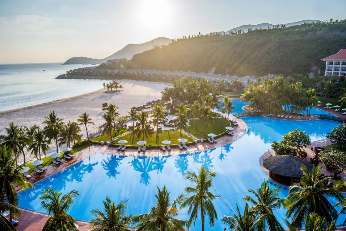 top-7-resort-nha-trang-tua-son-huong-thuy-ivivu-13