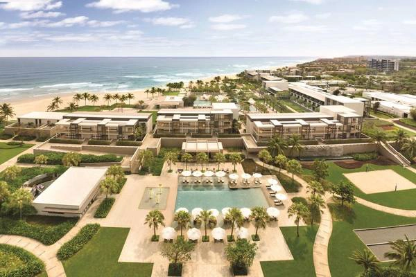 Hyatt-Regency-Danang-Resort-Spa-ivivu-1