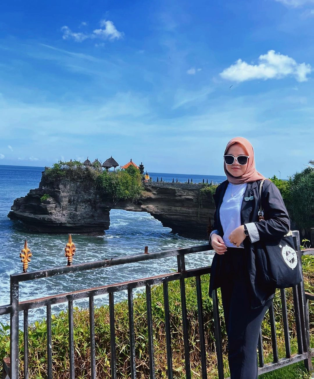 Đền Tanah Lot. Ảnh: deanberliani