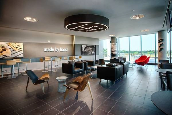 Tour-du-lich-tham-tru-so-100-ty-USD-cua-Porsche-ivivu-13