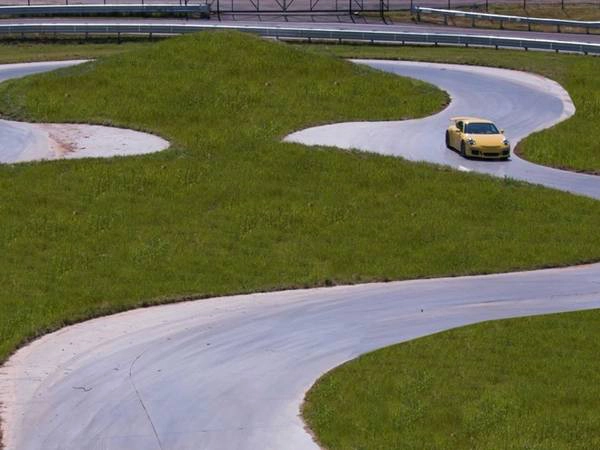Tour-du-lich-tham-tru-so-100-ty-USD-cua-Porsche-ivivu-4