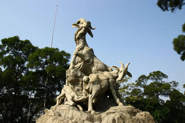  Tượng Ngũ Dương biểu tượng cho thành phố Quảng Châu. Ảnh: 1travel