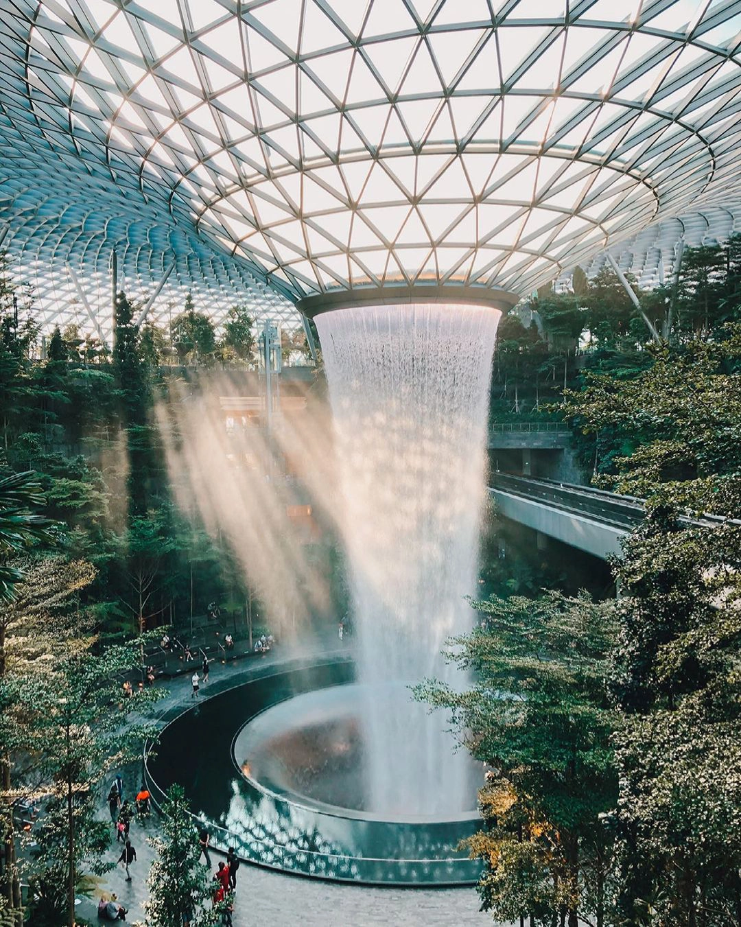 Changi-Jewel_Singapore-ivivu