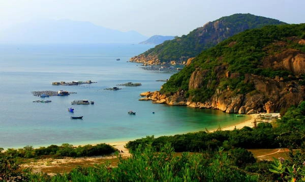Khám phá đảo Bình Ba hoang sơ đầy thơ mộng với tour Tết Bình Ba tại iVIVU.com