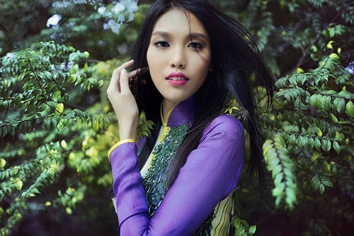 Hoa khôi áo dài Lan Khuê là hình ảnh đại diện của lễ hội áo dài.