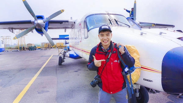Trải nghiệm sân bay nguy hiểm nhất thế giới. Máy bay này chỉ chở được 12 người, do tiền đình mình kém nên bị ù tai trong cả chuyến đi. Trải nghiệm sân bay nguy hiểm nhất thế giới. Máy bay này chỉ chở được 12 người, do tiền đình mình kém nên bị ù tai trong cả chuyến đi.